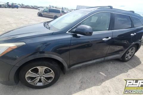 Photo of 2014 Hyundai Santa Fe