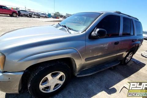 Photo of 2005 Chevrolet Trailblazer