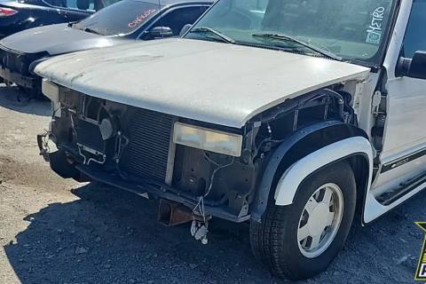 Photo of 1998 Chevrolet C1500 Suburban