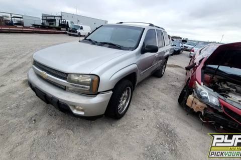 Photo of 2004 Chevrolet Trailblazer