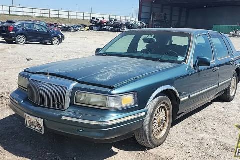 Photo of 1995 Lincoln Town Car