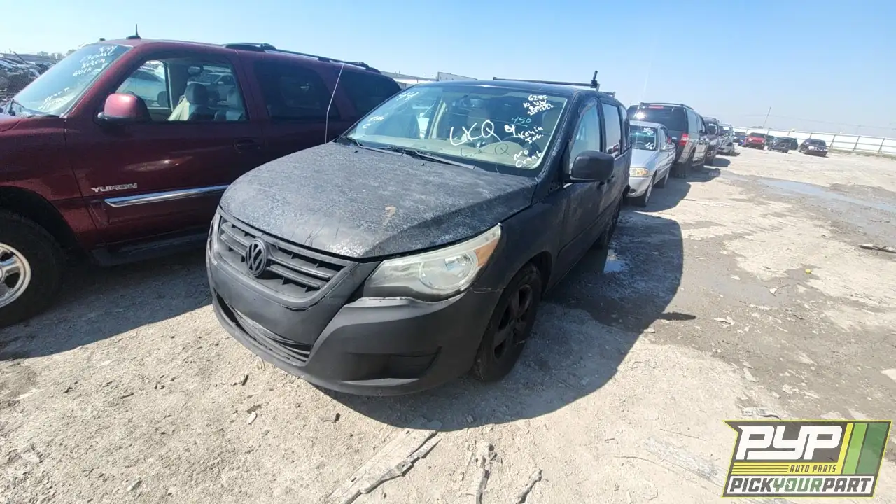 Photo of 2010 Volkswagen Routan