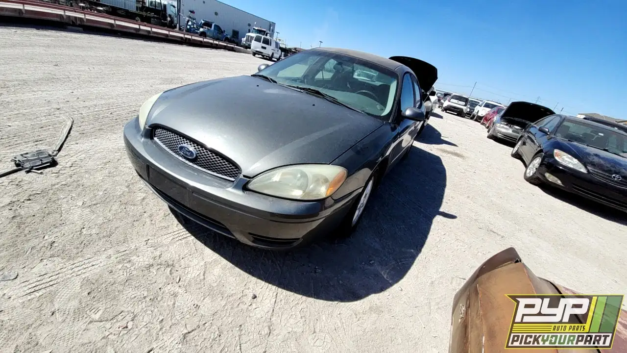 Photo of 2004 Ford Taurus
