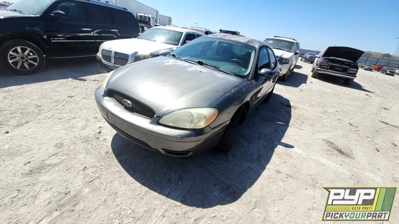 Photo of 2004 Ford Taurus
