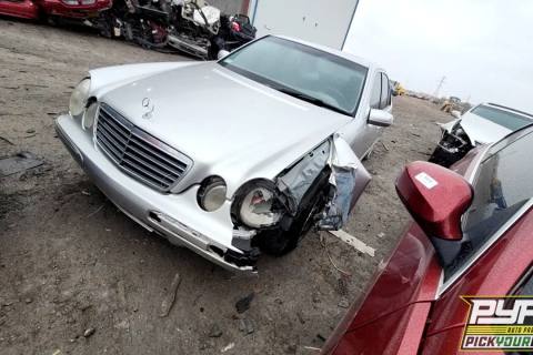 Photo of 2000 Mercedes-Benz E320