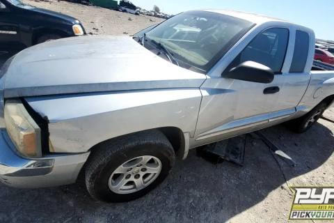 Photo of 2005 Dodge Dakota