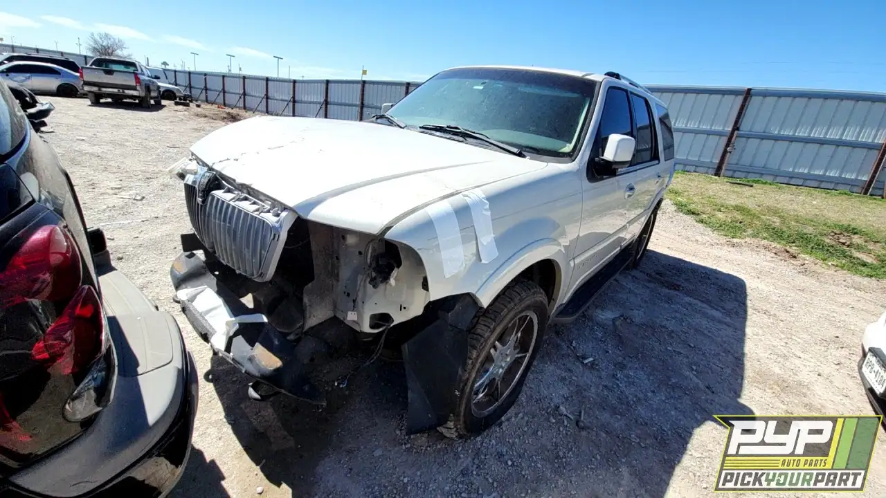 Photo of 2004 Lincoln Navigator