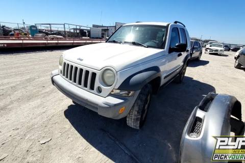 Photo of 2005 Jeep Liberty