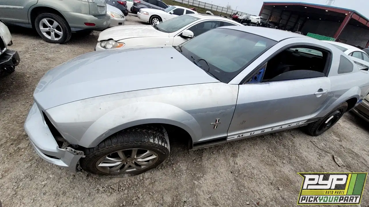 Photo of 2005 Ford Mustang