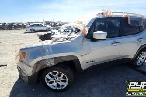 Photo of 2015 Jeep Renegade