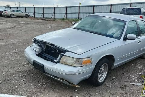 Photo of 1999 Ford Crown Victoria