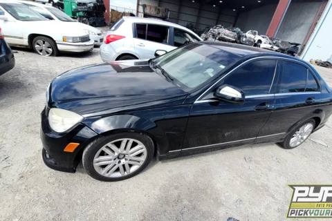Photo of 2009 Mercedes-Benz C300