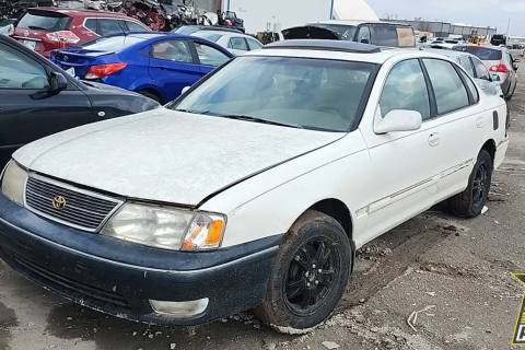 Photo of 1999 Toyota Avalon