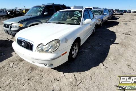 Photo of 2005 Hyundai Sonata