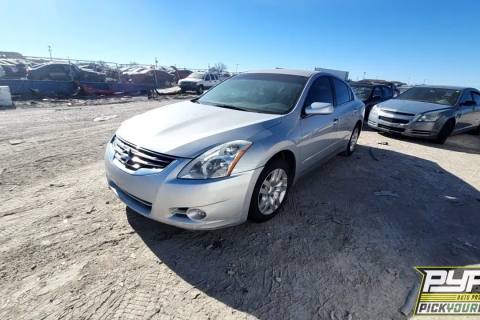 Photo of 2011 Nissan Altima