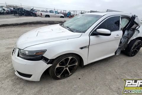 Photo of 2015 Ford Taurus