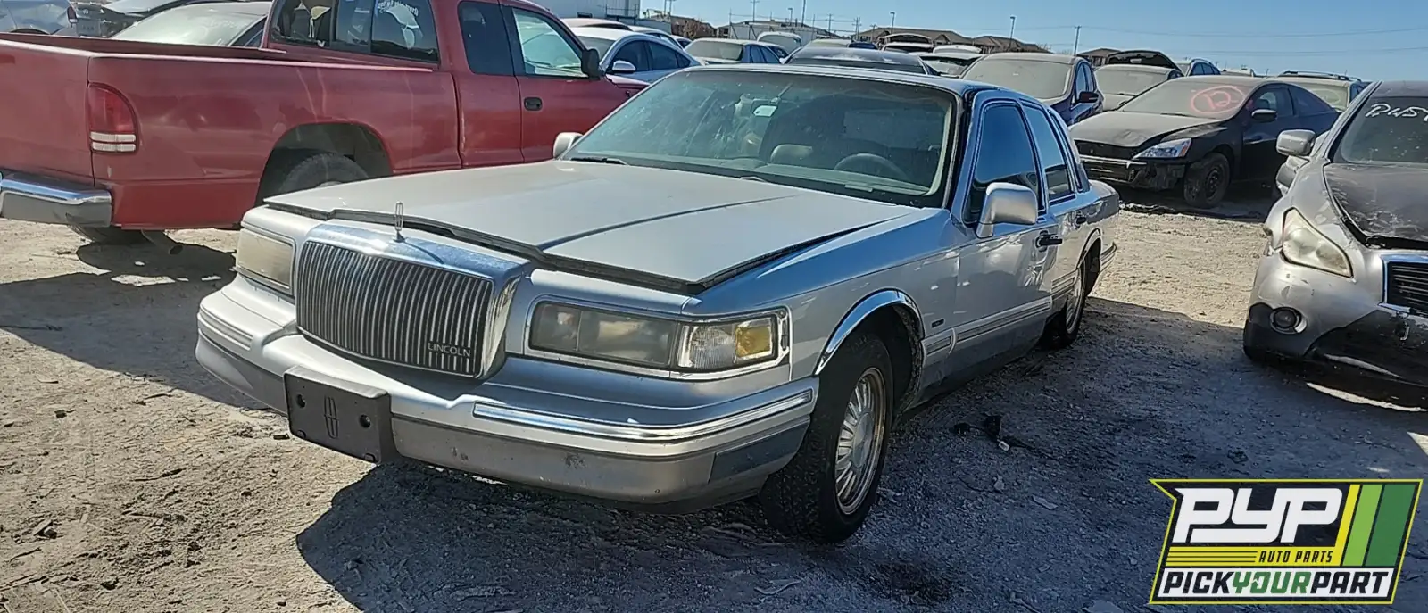 Photo of 1995 Lincoln Town Car