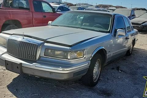 Photo of 1995 Lincoln Town Car