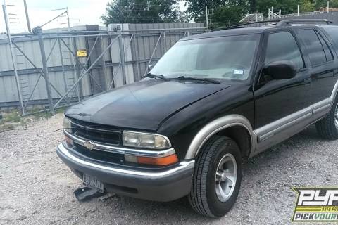 Photo of 2000 Chevrolet Blazer