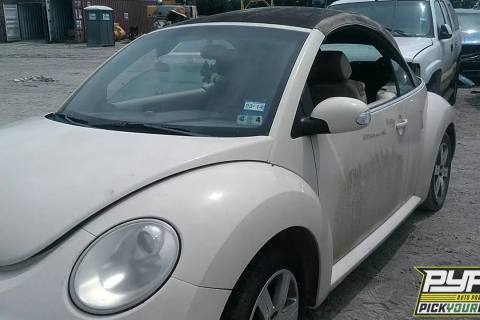 Photo of 2006 Volkswagen Beetle