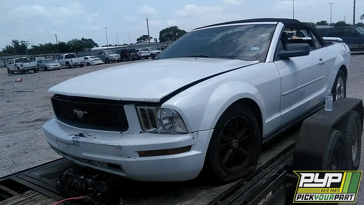 Photo of 2005 Ford Mustang