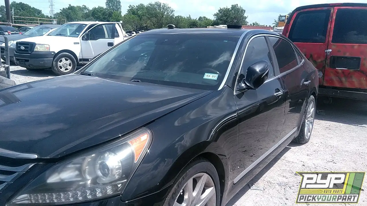 Photo of 2014 Hyundai Equus