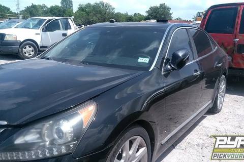 Photo of 2014 Hyundai Equus
