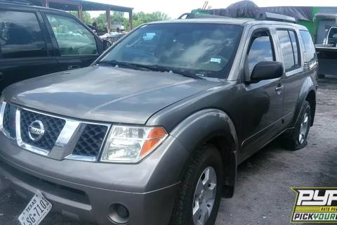 Photo of 2005 Nissan Pathfinder