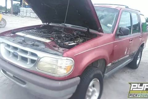 Photo of 1996 Ford Explorer
