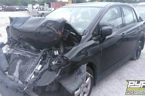 Photo of 2011 Nissan Versa