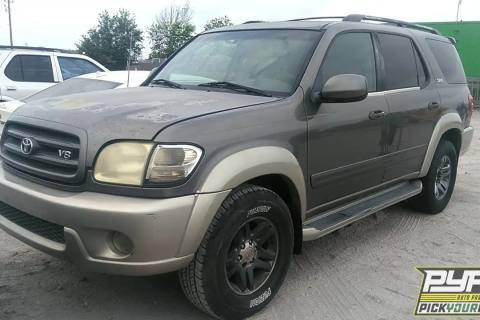 Photo of 2004 Toyota Sequoia