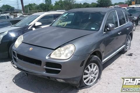 Photo of 2005 Porsche Cayenne