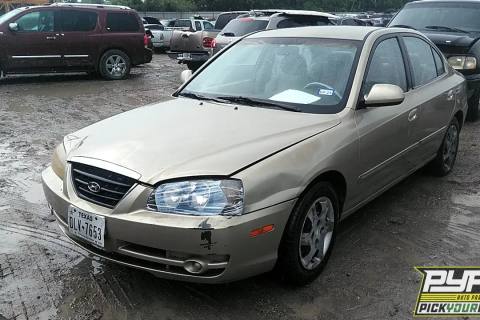 Photo of 2005 Hyundai Elantra