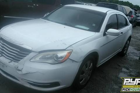 Photo of 2014 Chrysler 200