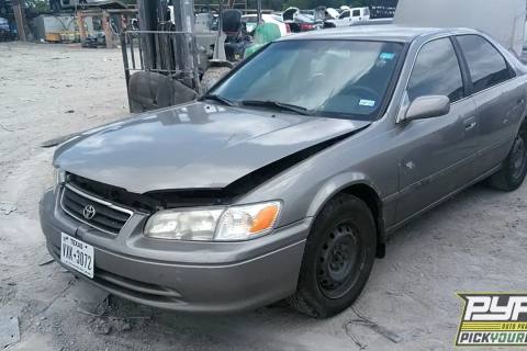 Photo of 2000 Toyota Camry