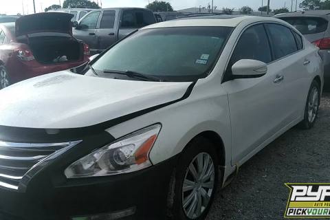 Photo of 2015 Nissan Altima