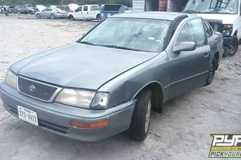 Photo of 1997 Toyota Avalon