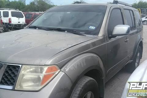 Photo of 2005 Nissan Pathfinder
