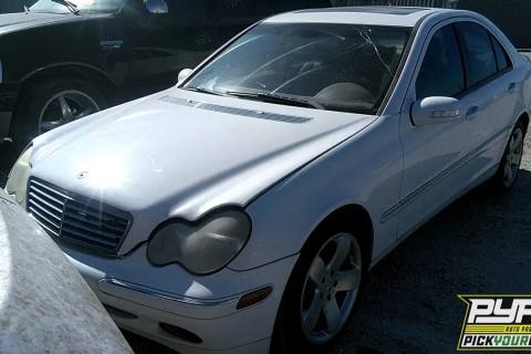 Photo of 2004 Mercedes-Benz C240