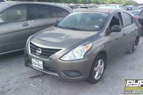 Photo of 2015 Nissan Versa