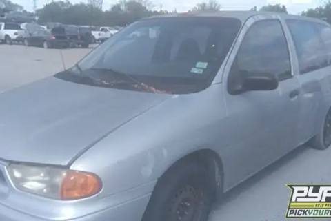 Photo of 1998 Ford Windstar
