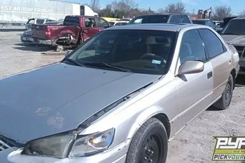 Photo of 1998 Toyota Camry