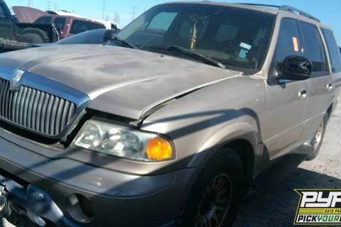 Photo of 2000 Lincoln Navigator