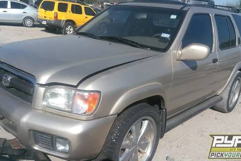 Photo of 2003 Nissan Pathfinder