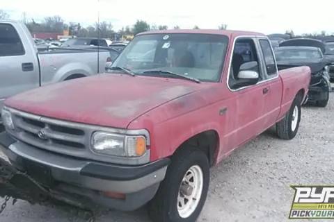 Photo of 1994 Mazda B4000