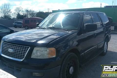 Photo of 2004 Ford Expedition