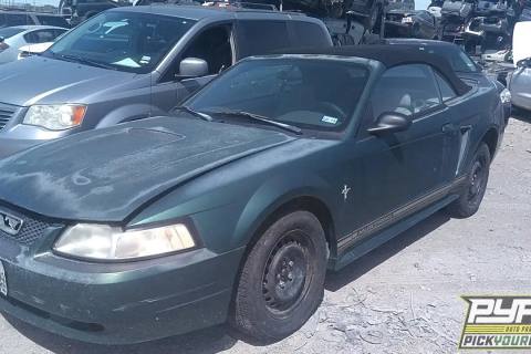 Photo of 2000 Ford Mustang