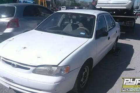Photo of 1999 Toyota Corolla