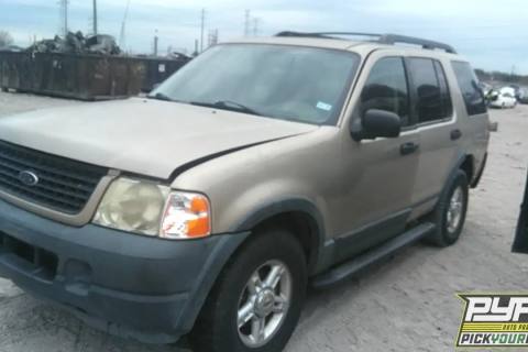 Photo of 2005 Ford Explorer