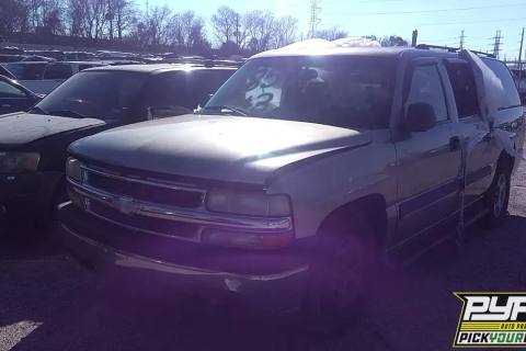 Photo of 2003 Chevrolet Suburban 1500